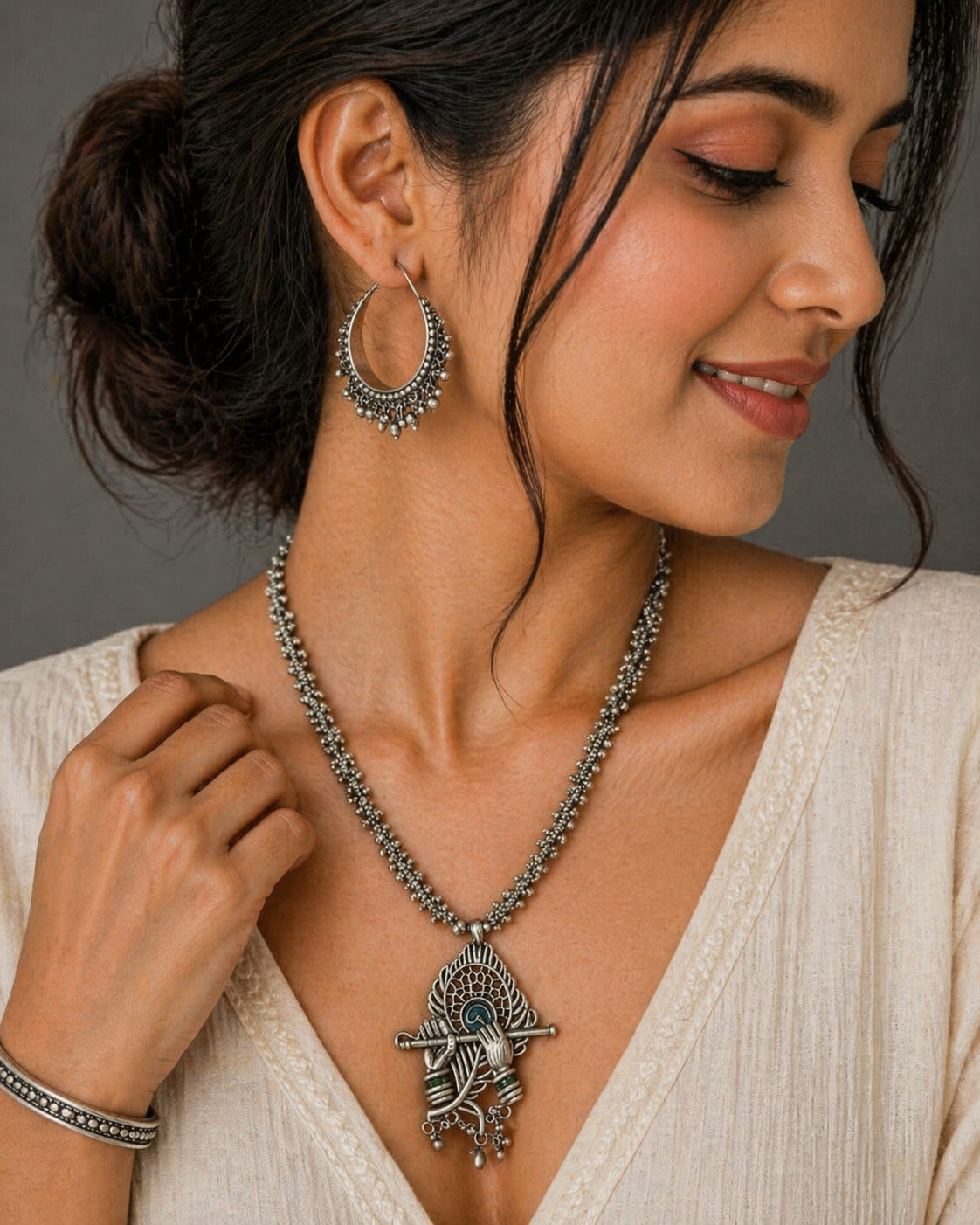 Oxidised Silver Artistic Pendant Necklace Set