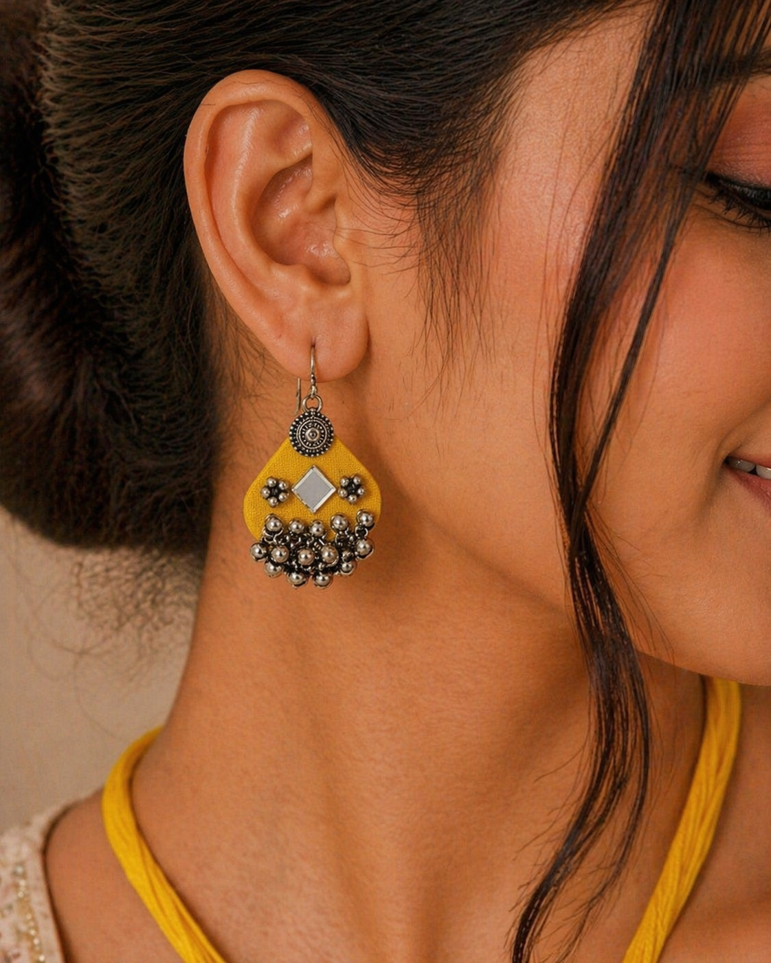 Yellow Statement Necklace Set with Mirror Accents